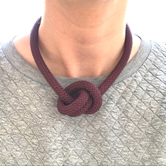 Burgundy rope necklace - Multiple ways to wear - Picture 8 of 11